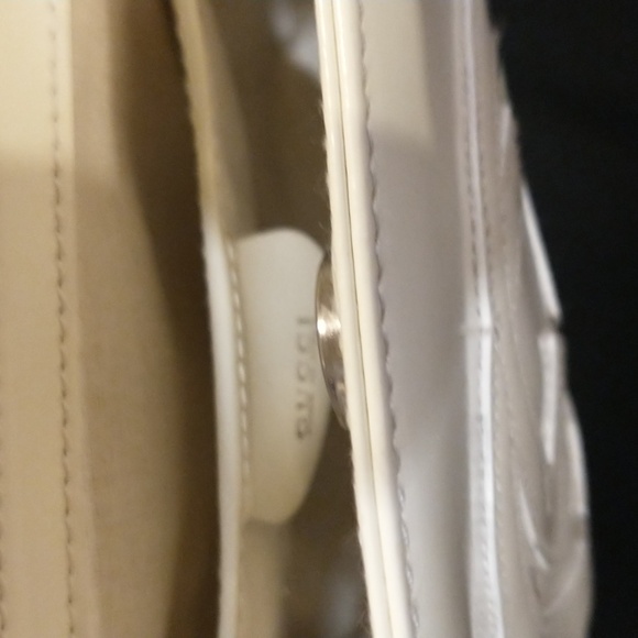 Authentic Gucci (Mini) - Picture 5 of 16